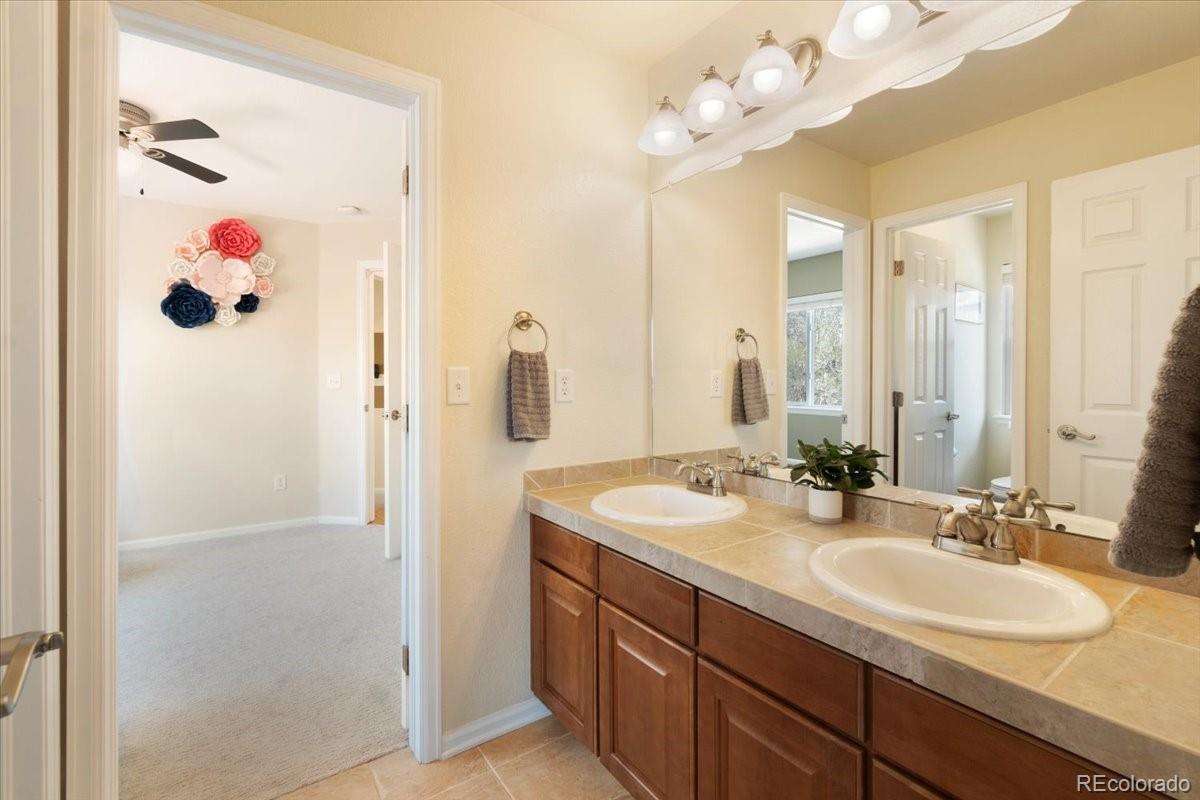 Erie, Colorado, 80516, United States, 5 Bedrooms Bedrooms, ,4 BathroomsBathrooms,Residential,For Sale,1794291