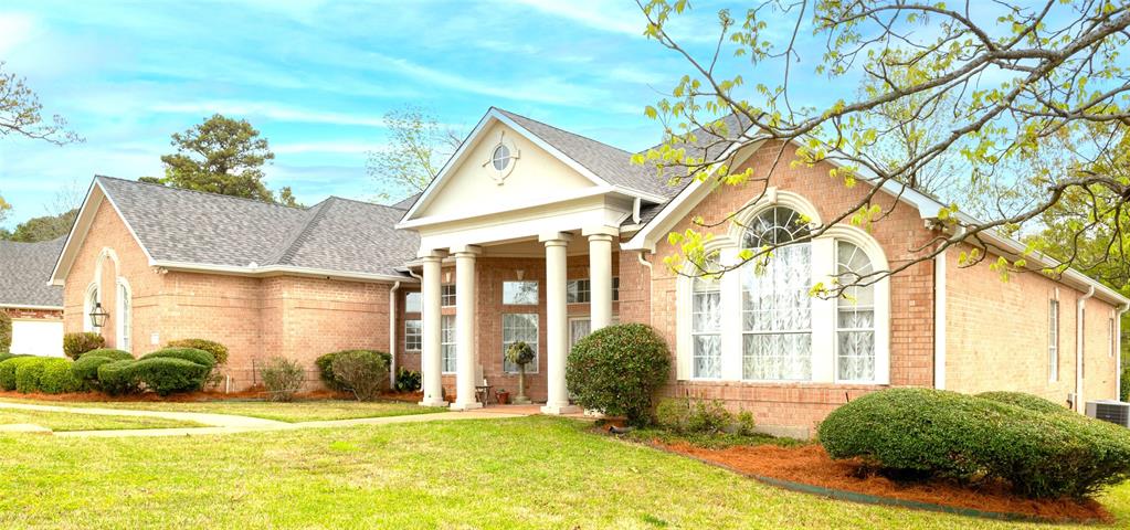 Shreveport, Louisiana, 71106, United States, 4 Bedrooms Bedrooms, ,4 BathroomsBathrooms,Residential,For Sale,1847016