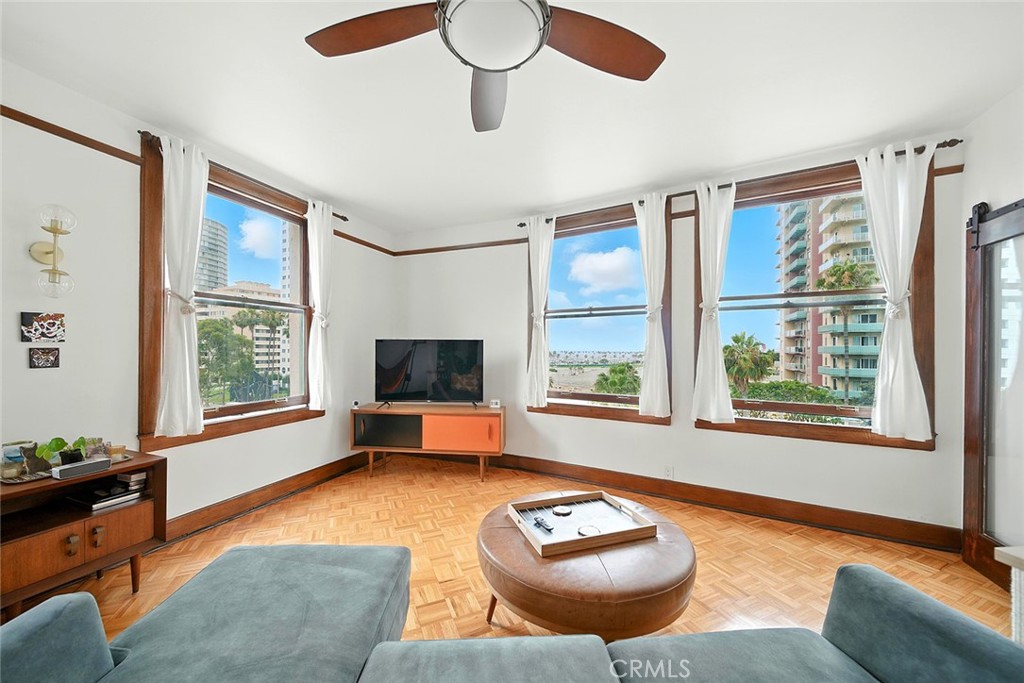 Long Beach, California, 90802, United States, 1 Bedroom Bedrooms, ,1 BathroomBathrooms,Residential,For Sale,1903357