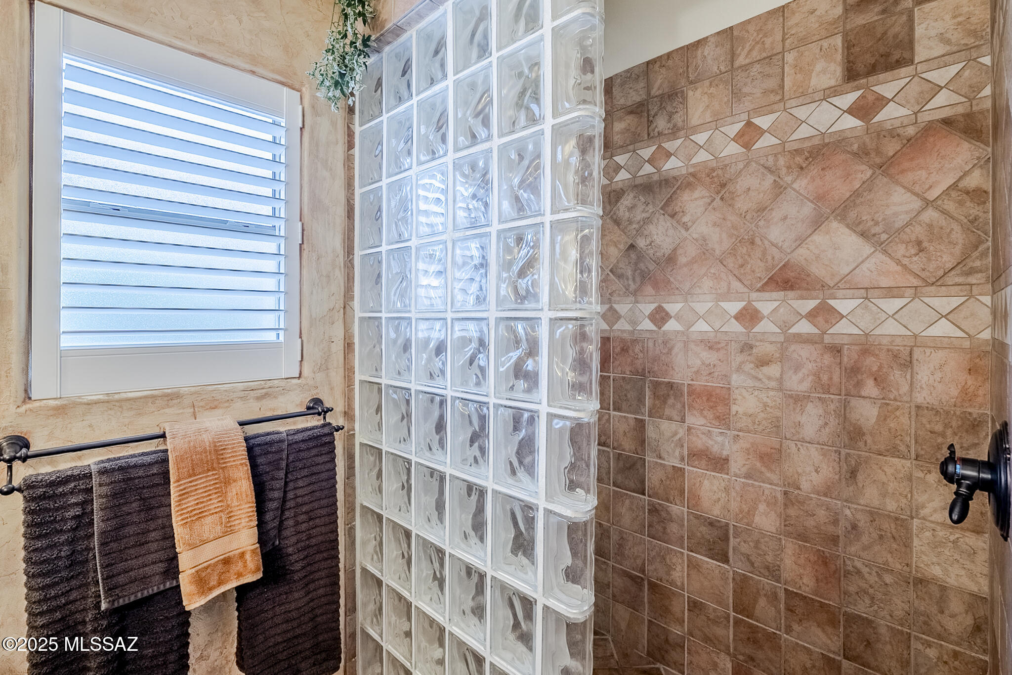 Green Valley, Arizona, 85614, United States, 2 Bedrooms Bedrooms, ,2 BathroomsBathrooms,Residential,For Sale,1883644