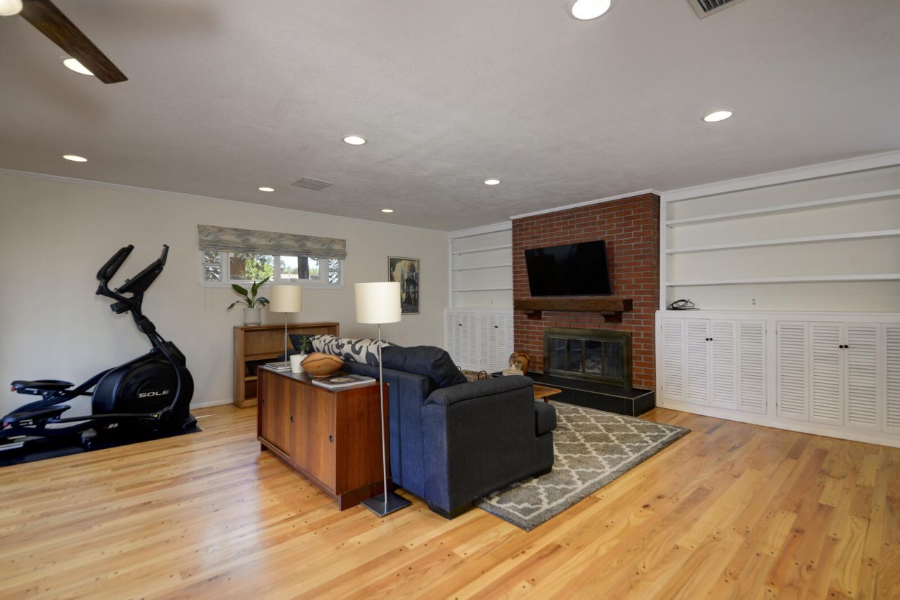 Albuquerque, New Mexico, 87108, United States, 3 Bedrooms Bedrooms, ,4 BathroomsBathrooms,Residential,For Sale,1903433
