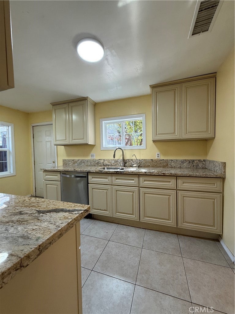 Los Angeles, California, 90042, United States, 2 Bedrooms Bedrooms, ,1 BathroomBathrooms,Residential,For Sale,1795464