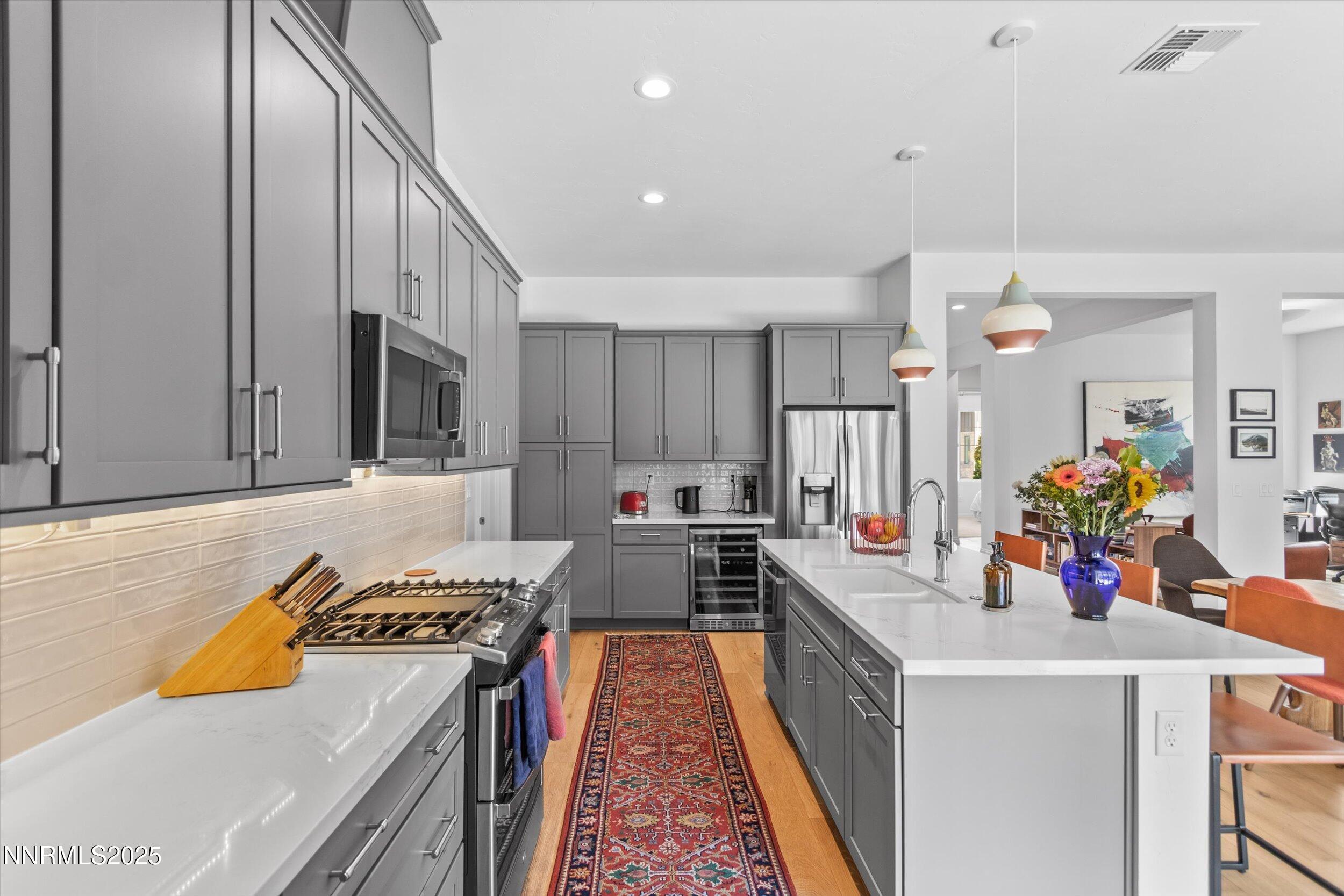 Reno, Nevada, 89521, United States, 2 Bedrooms Bedrooms, ,2 BathroomsBathrooms,Residential,For Sale,1940978