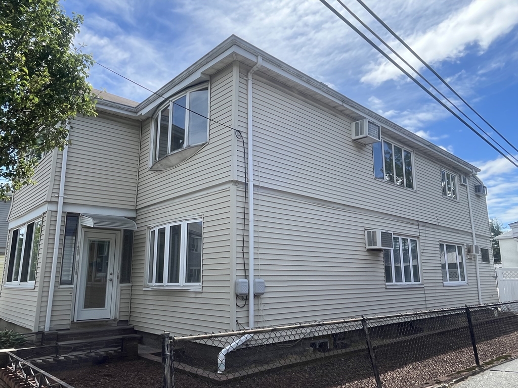 Everett, Massachusetts, 02149, United States, 3 Bedrooms Bedrooms, ,3 BathroomsBathrooms,Residential,For Sale,1923933