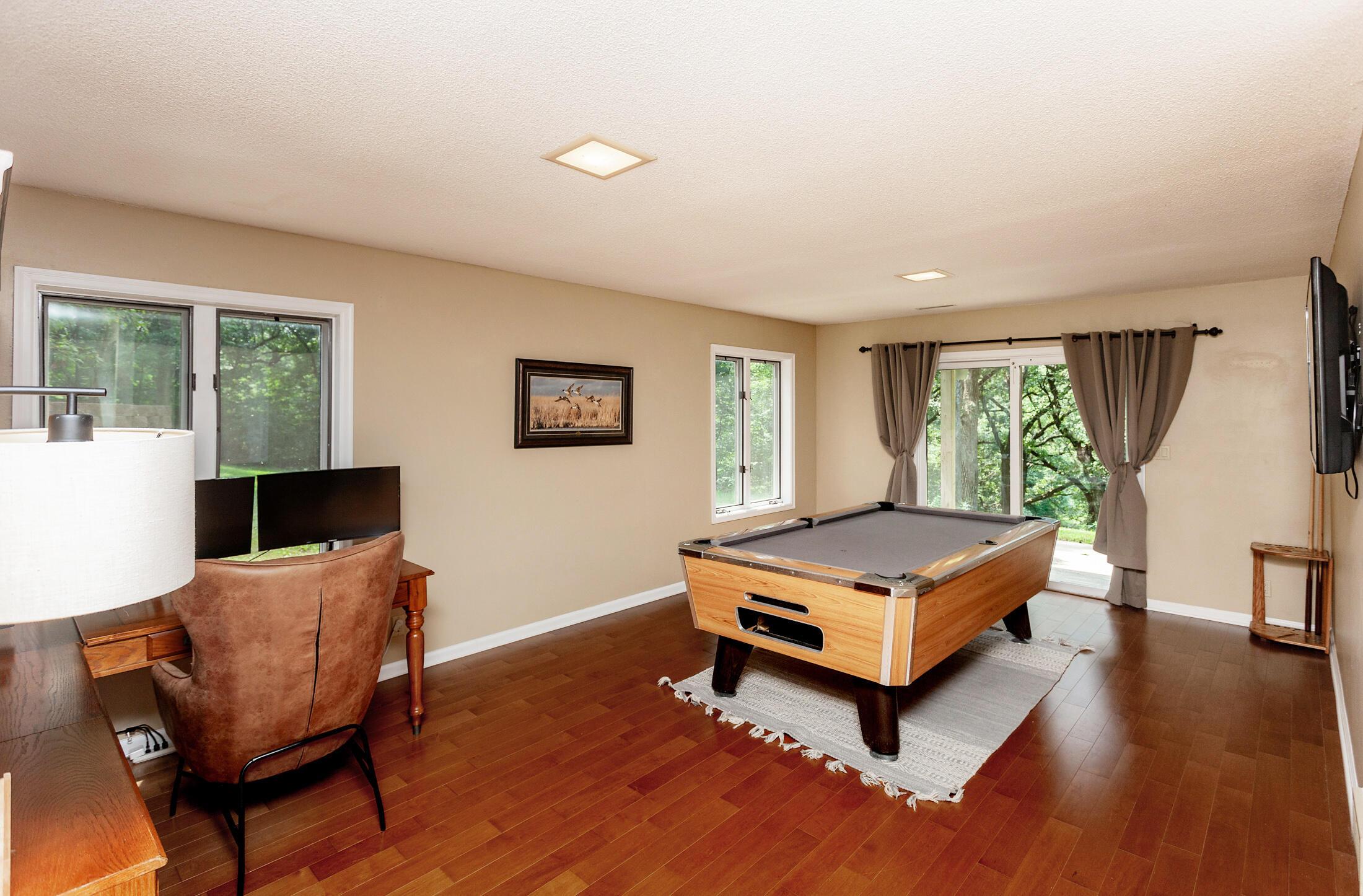 Kelley, Iowa, 50134, United States, 4 Bedrooms Bedrooms, ,2 BathroomsBathrooms,Residential,For Sale,1984612