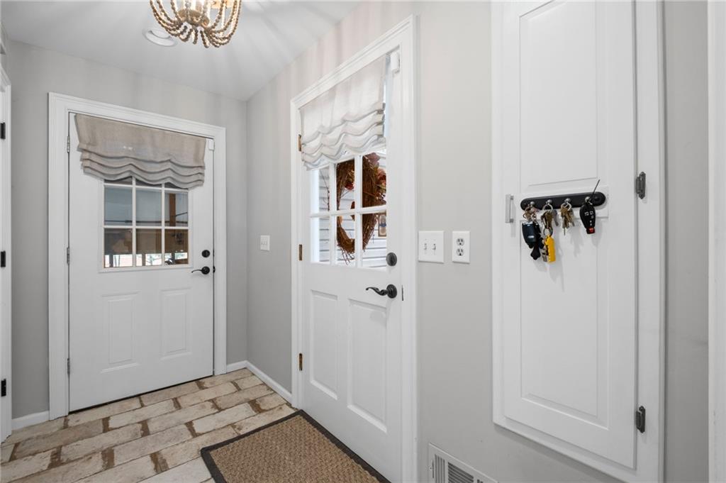 Suwanee, Georgia, 30024, United States, 4 Bedrooms Bedrooms, ,4 BathroomsBathrooms,Residential,For Sale,1983881