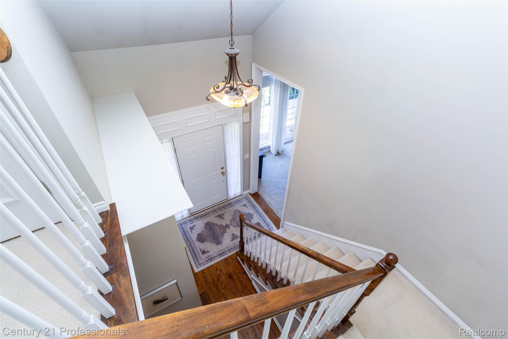 Troy, Michigan, 48098, United States, 2 Bedrooms Bedrooms, ,3 BathroomsBathrooms,Residential,For Sale,1979422