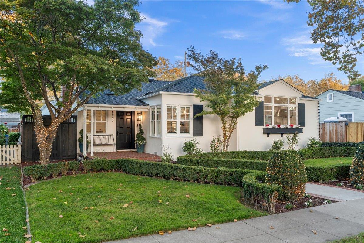 San Jose, California, 95125, United States, 3 Bedrooms Bedrooms, ,2 BathroomsBathrooms,Residential,For Sale,1989346