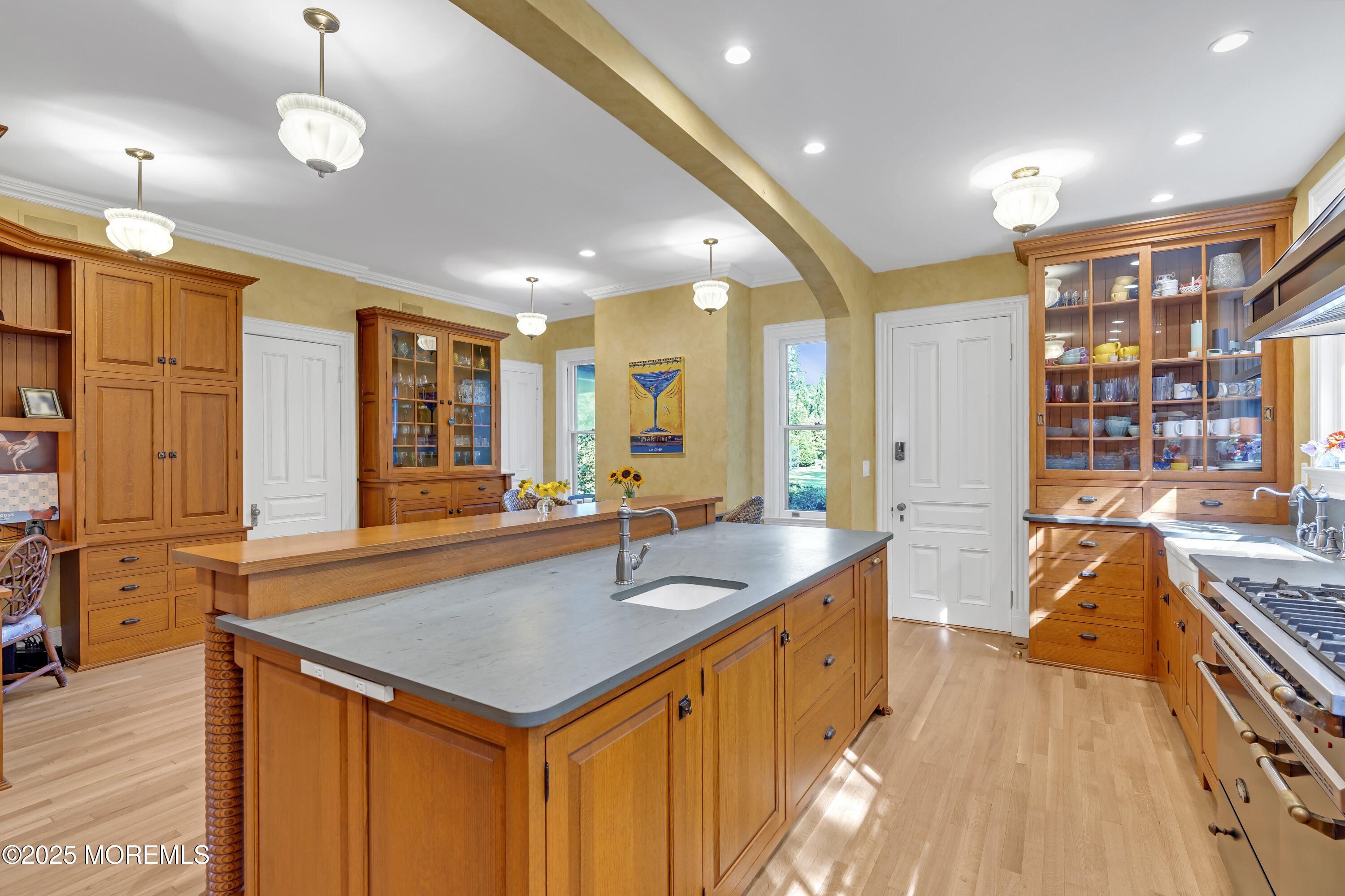 Red Bank, New Jersey, 07701, United States, 9 Bedrooms Bedrooms, ,6 BathroomsBathrooms,Residential,For Sale,1934404