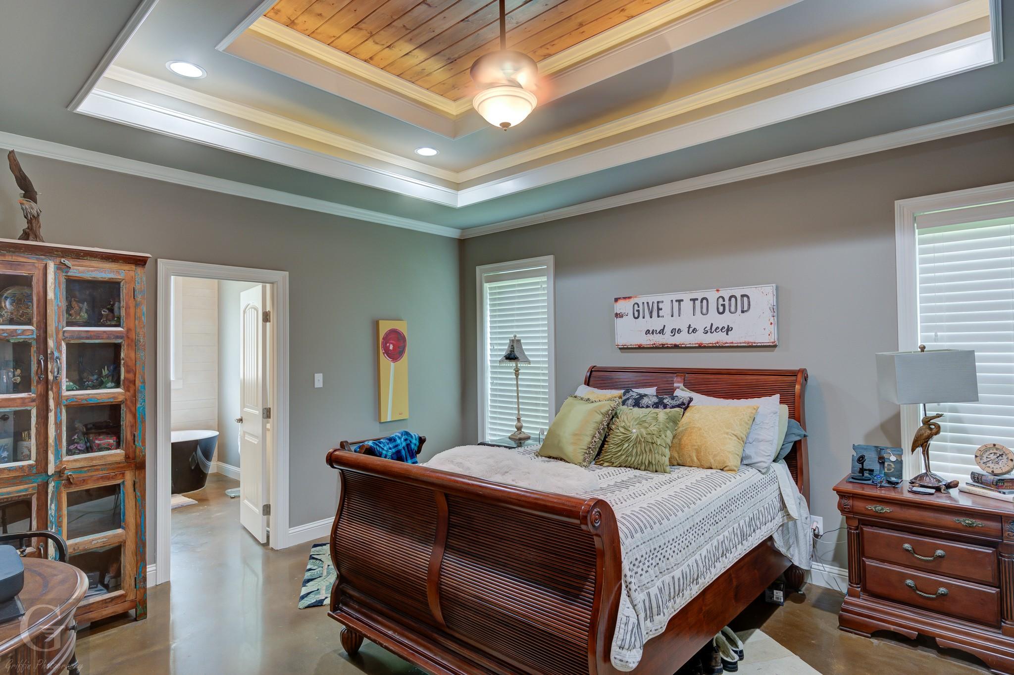 Shreveport, Louisiana, 71129, United States, 4 Bedrooms Bedrooms, ,4 BathroomsBathrooms,Residential,For Sale,1978405