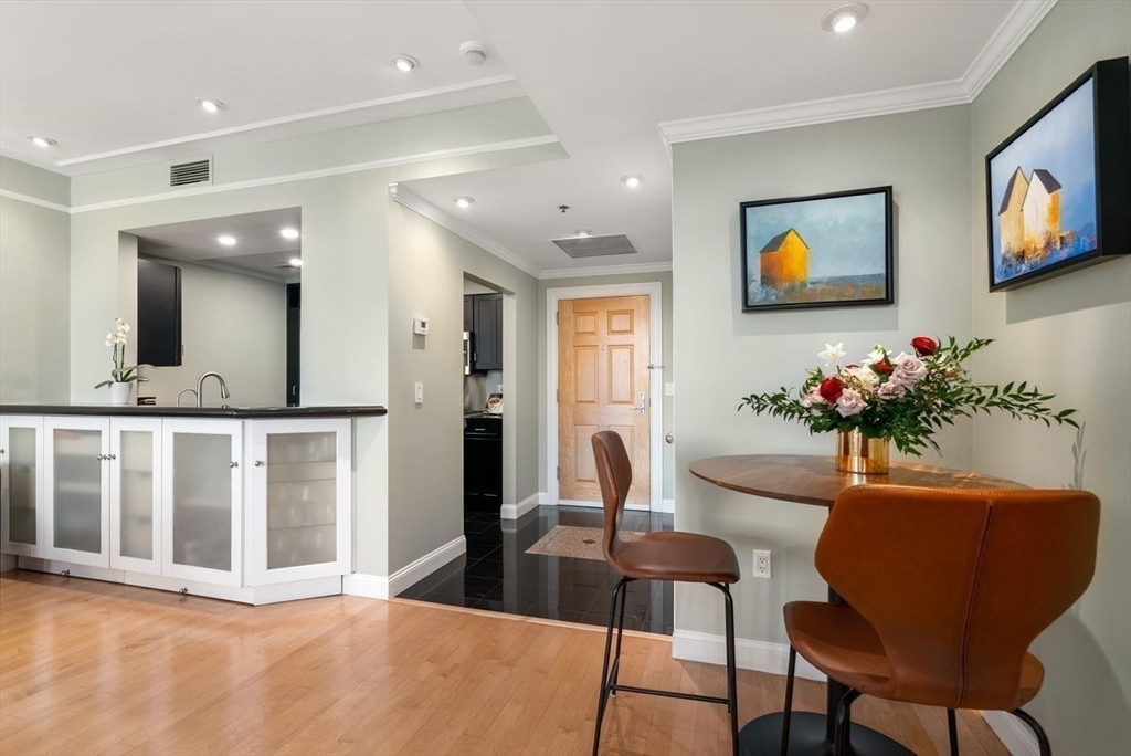 1597 Washington St Unit 606, Boston, Massachusetts, 02118, United States, 1 Bedroom Bedrooms, ,1 BathroomBathrooms,Residential,For Sale,1597 Washington St Unit 606,1481410