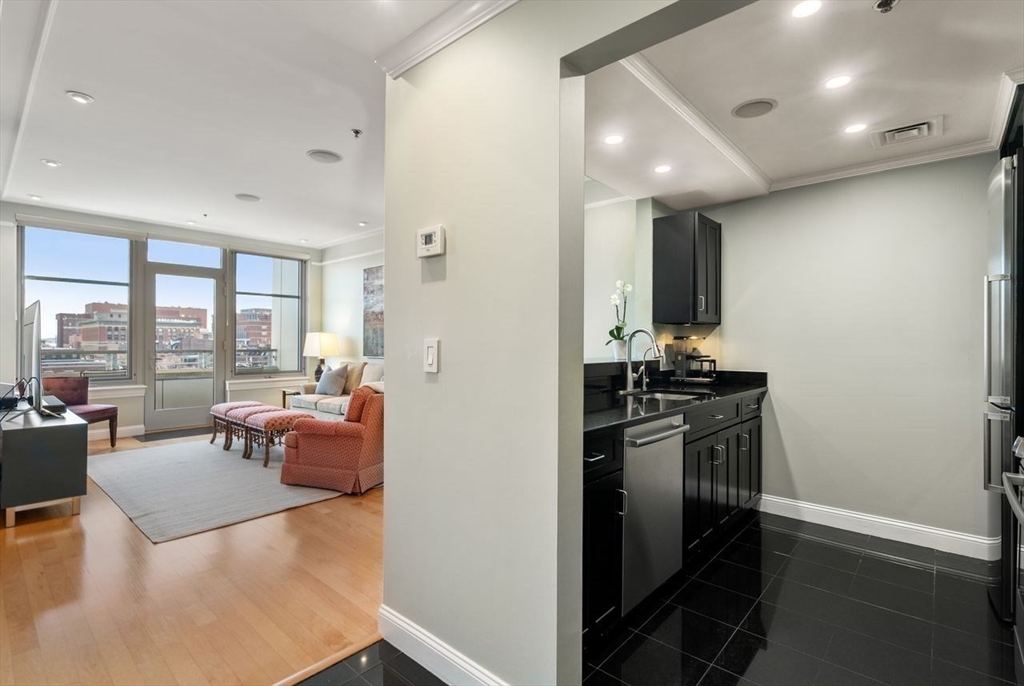 1597 Washington St Unit 606, Boston, Massachusetts, 02118, United States, 1 Bedroom Bedrooms, ,1 BathroomBathrooms,Residential,For Sale,1597 Washington St Unit 606,1481410