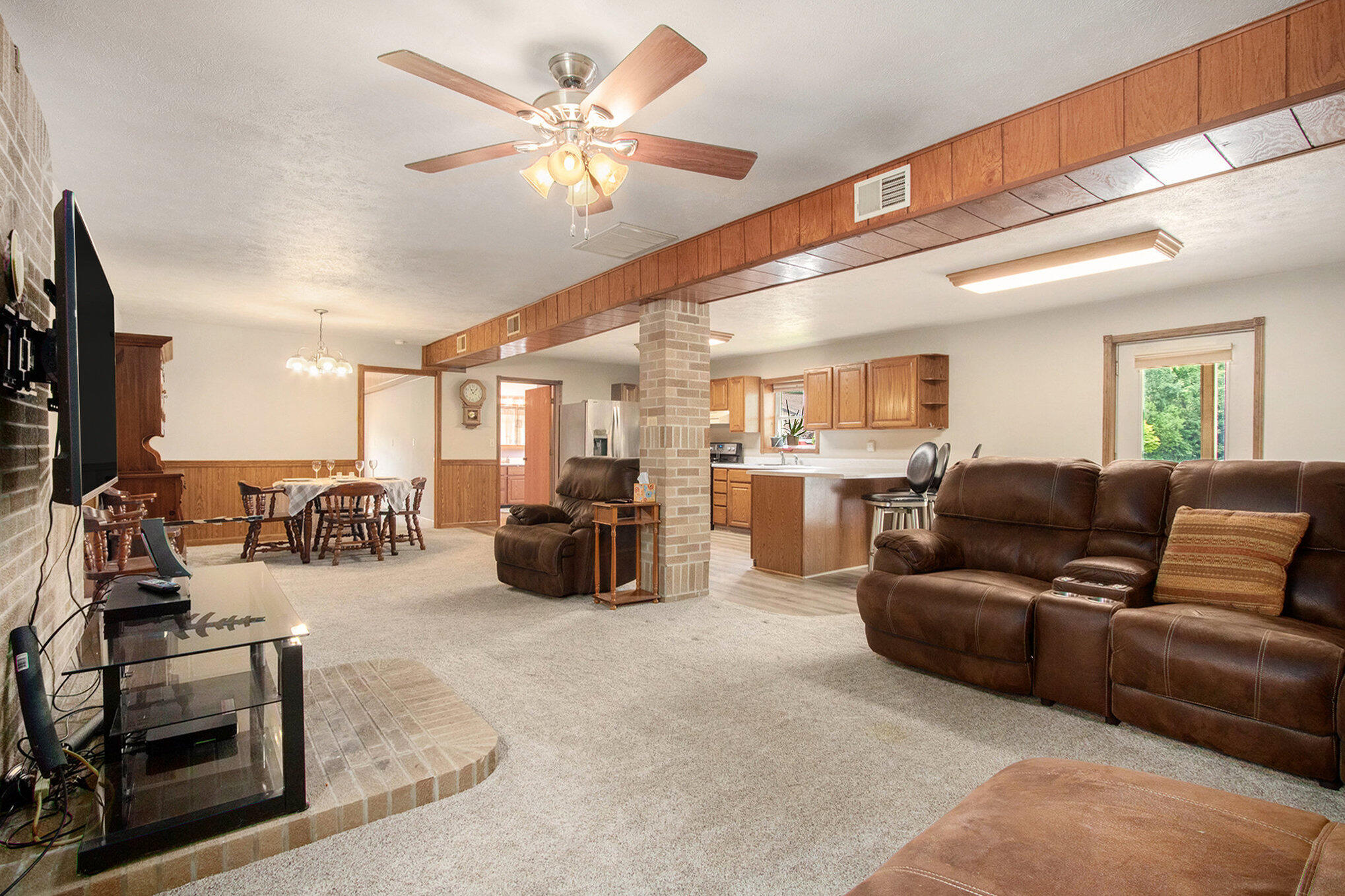 Niles, Michigan, 49120, United States, 2 Bedrooms Bedrooms, ,2 BathroomsBathrooms,Residential,For Sale,1979115