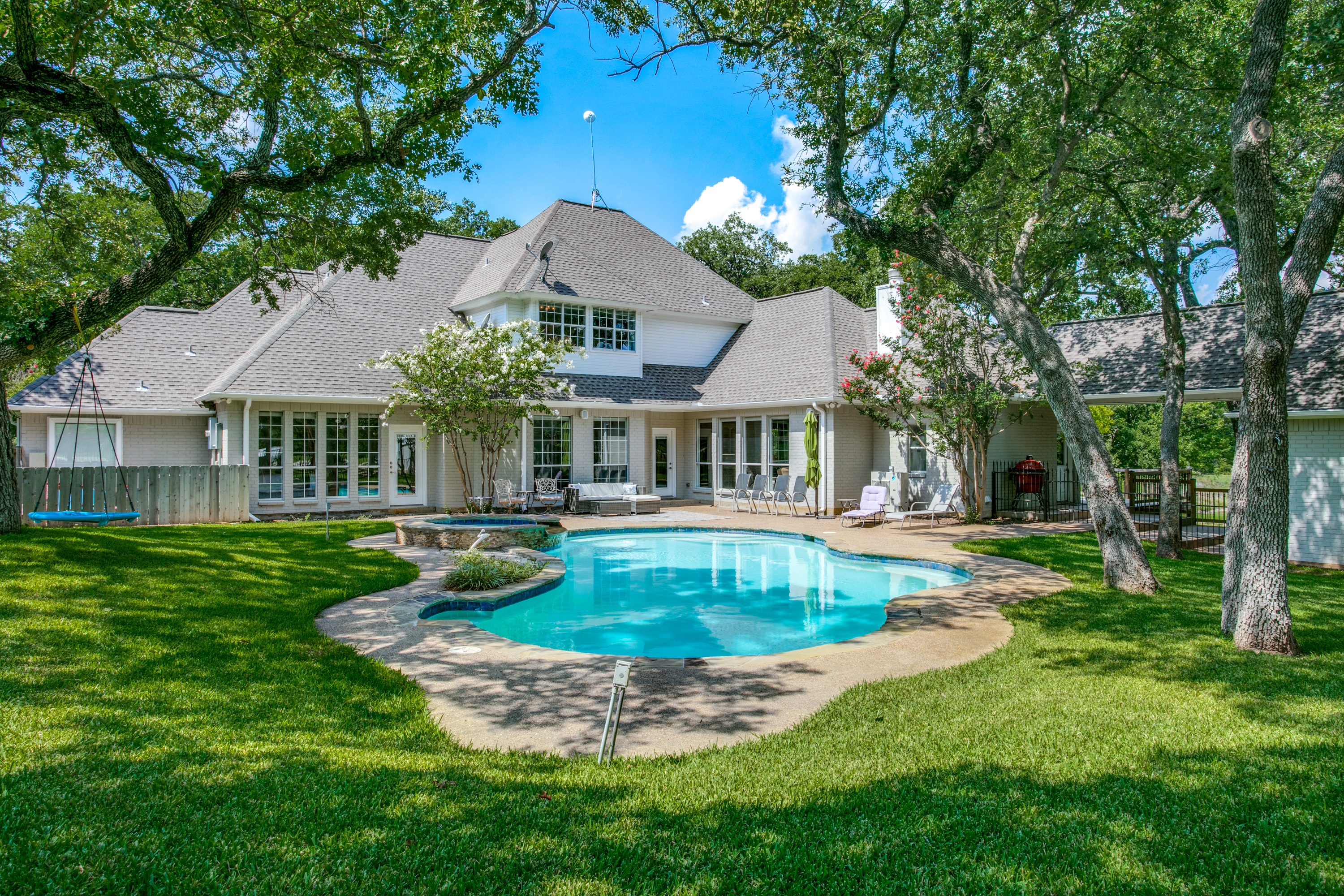 Decatur, Texas, 76234, United States, 4 Bedrooms Bedrooms, ,4 BathroomsBathrooms,Residential,For Sale,1977988