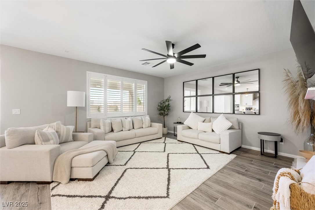 Las Vegas, Nevada, 89183, United States, 4 Bedrooms Bedrooms, ,3 BathroomsBathrooms,Residential,For Sale,1908319
