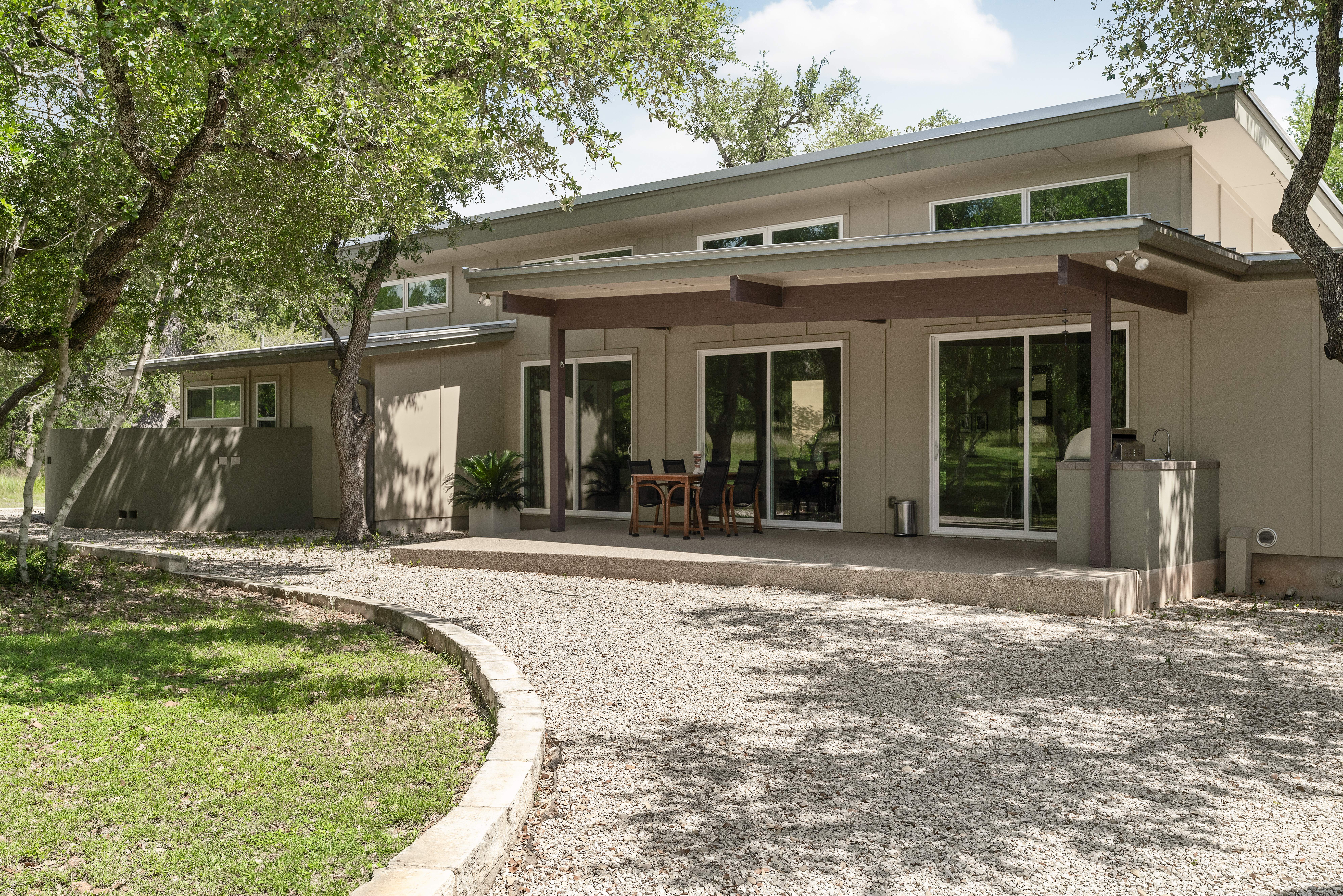  A Modern Hill Country Retreat on 5 Lush Acres - 物件實景