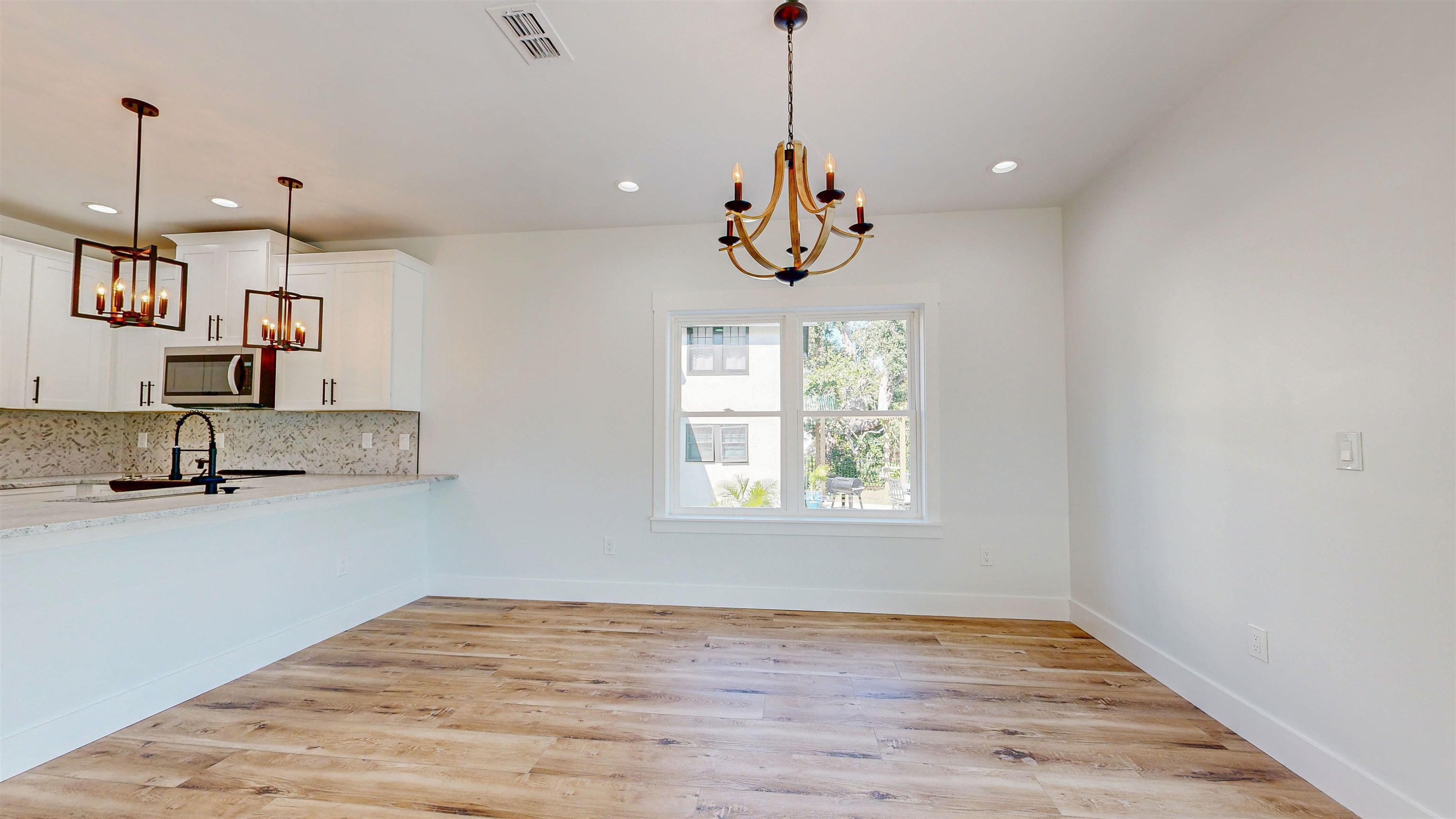 24 E Park Ave, St Augustine, Florida, 32084, United States, 4 Bedrooms Bedrooms, ,3 BathroomsBathrooms,Residential,For Sale,24 E Park Ave,1635608