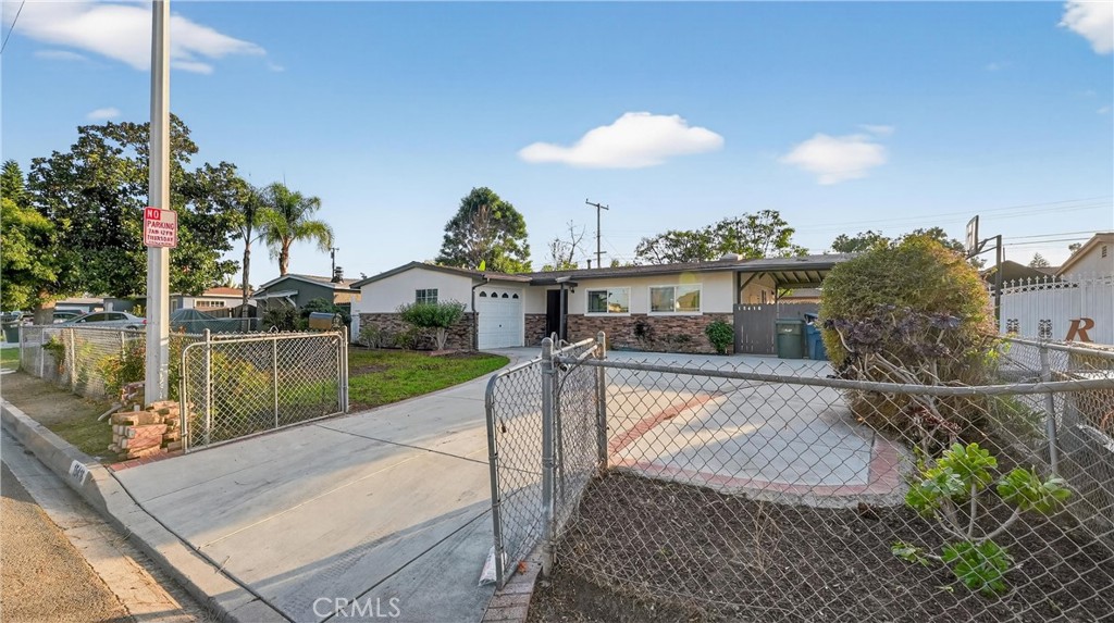 La Puente, California, 91744, United States, 3 Bedrooms Bedrooms, ,2 BathroomsBathrooms,Residential,For Sale,1986129