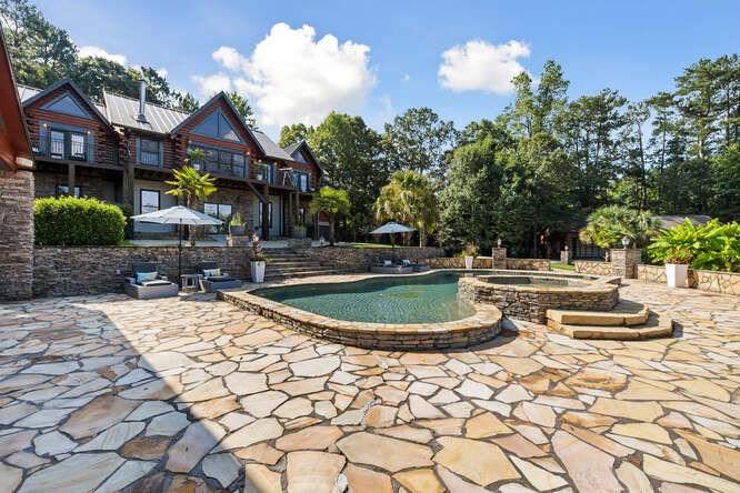 Carrollton, Georgia, 30116, United States, 5 Bedrooms Bedrooms, ,5 BathroomsBathrooms,Residential,For Sale,1803971