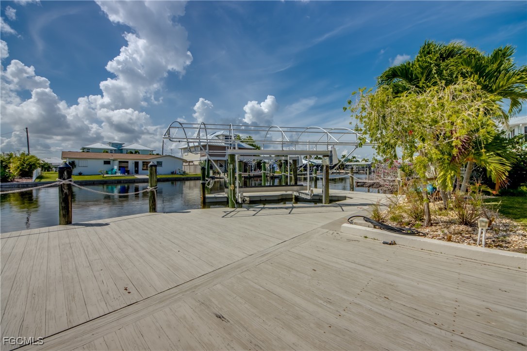 Matlacha, Florida, 33993, United States, 3 Bedrooms Bedrooms, ,2 BathroomsBathrooms,Residential,For Sale,1974777