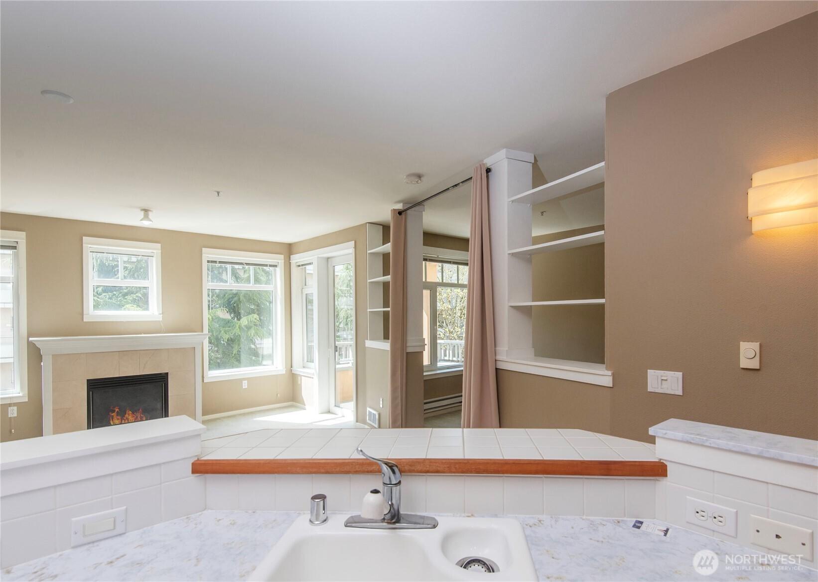 KIRKLAND, Washington, 98033, United States, 1 Bedroom Bedrooms, ,1 BathroomBathrooms,Residential,For Sale,1778230