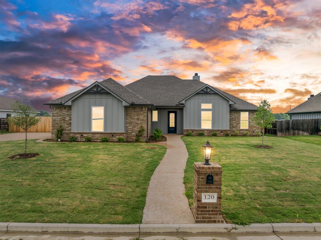 Robinson, Texas, 76706, United States, 4 Bedrooms Bedrooms, ,3 BathroomsBathrooms,Residential,For Sale,1805601