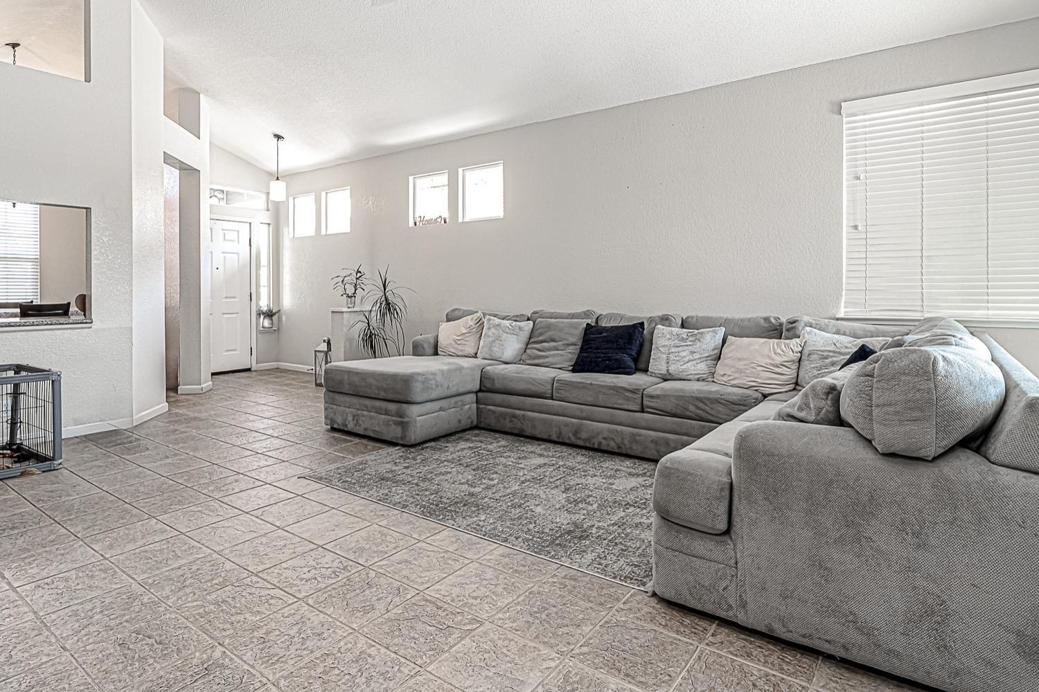 Manteca, California, 95337, United States, 3 Bedrooms Bedrooms, ,2 BathroomsBathrooms,Residential,For Sale,1974527