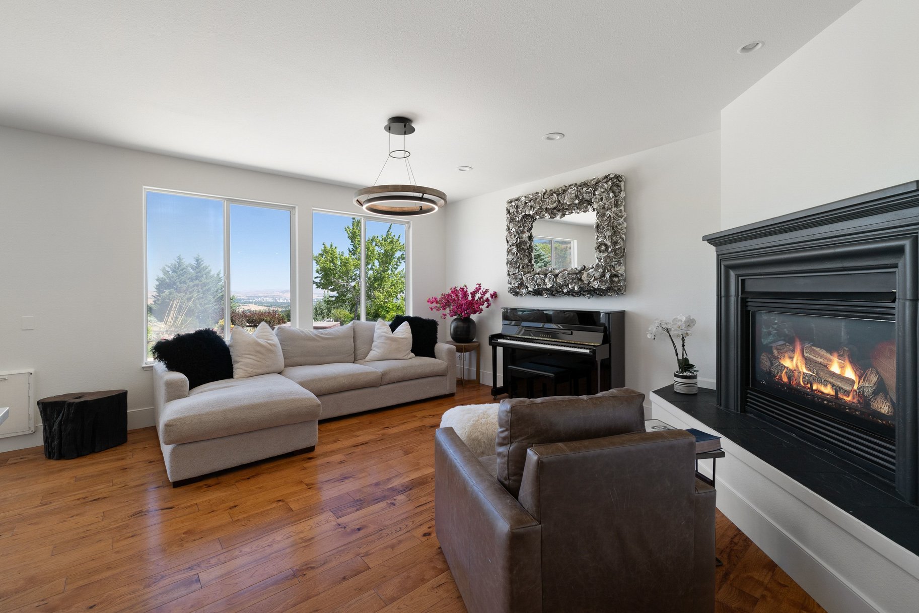  Gorgeous, Fully Updated Arrowcreek Home with Stunning Views - 物件實景