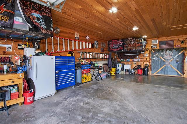 Hot Springs, South Dakota, 57747, United States, 3 Bedrooms Bedrooms, ,3 BathroomsBathrooms,Residential,For Sale,1924140