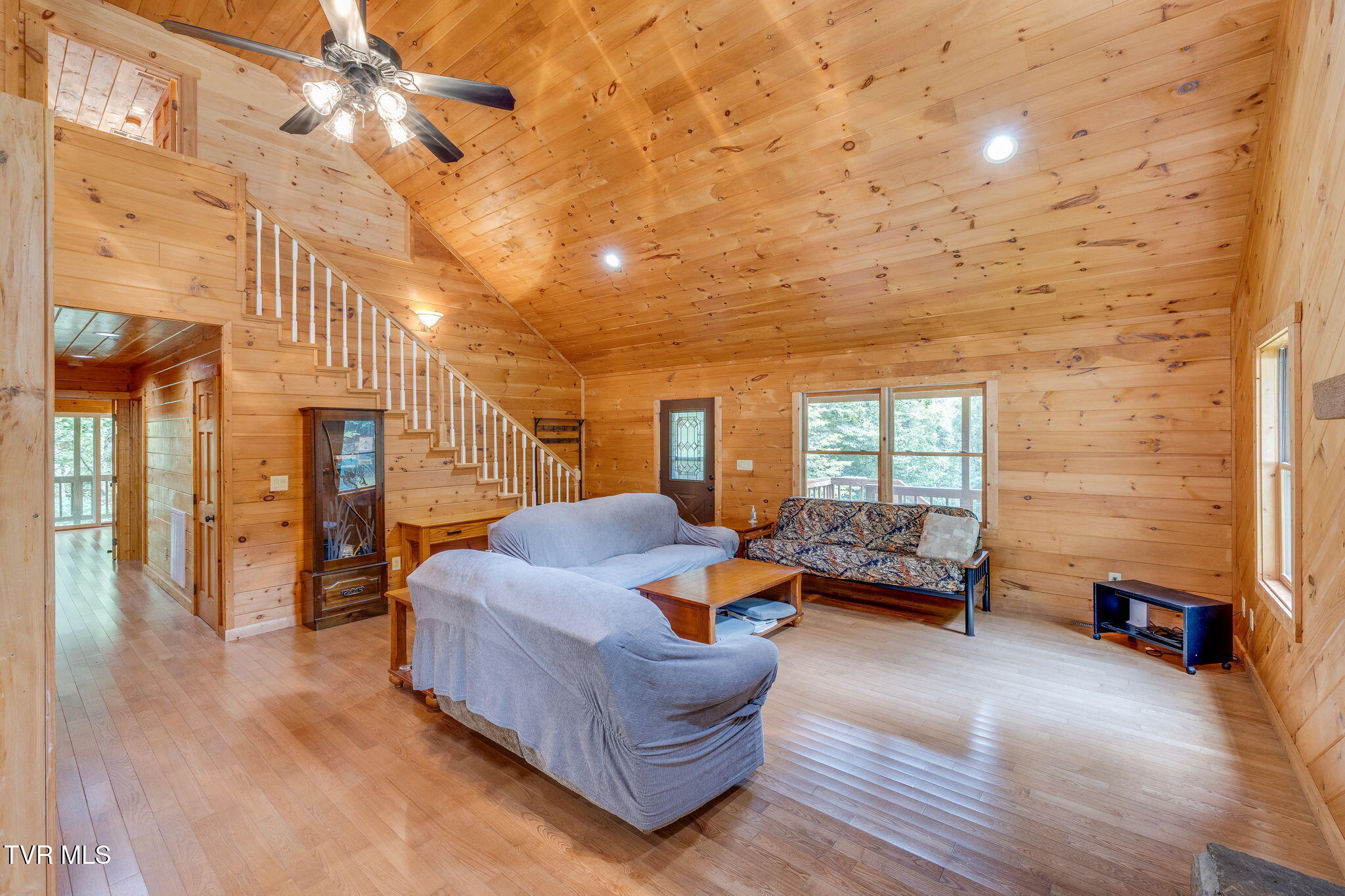 Butler, Tennessee, 37640, United States, 2 Bedrooms Bedrooms, ,3 BathroomsBathrooms,Residential,For Sale,1914007