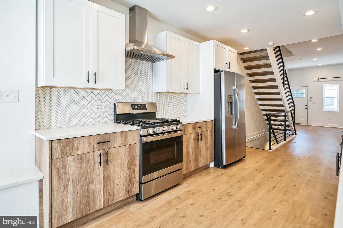 Philadelphia, Pennsylvania, 19130, United States, 4 Bedrooms Bedrooms, ,3 BathroomsBathrooms,Residential,For Sale,1949976