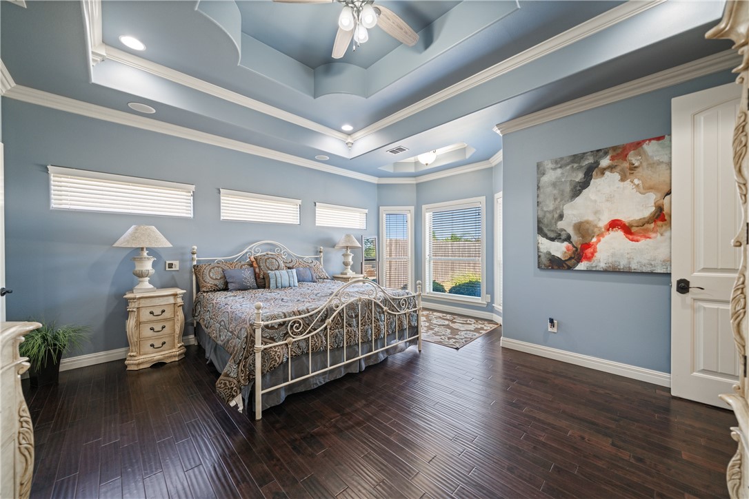 Corpus Christi, Texas, 78414, United States, 5 Bedrooms Bedrooms, ,4 BathroomsBathrooms,Residential,For Sale,1941748