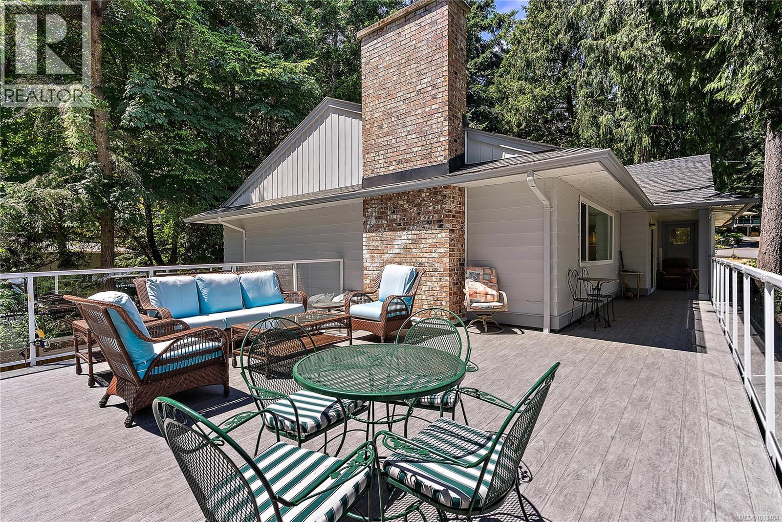 NORTH SAANICH, British Columbia, V8L 5J4, CA, 5 Bedrooms Bedrooms, ,3 BathroomsBathrooms,Residential,For Sale,1949643