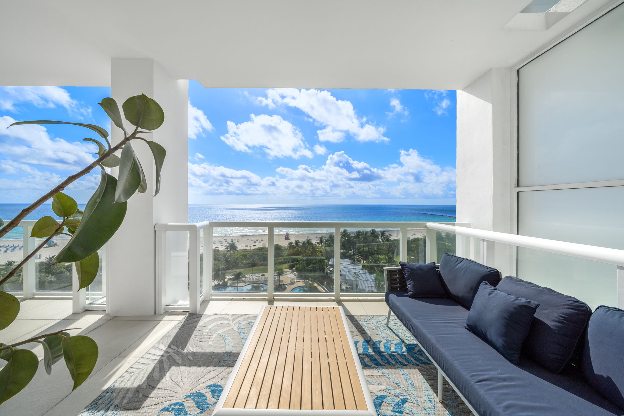  50 S Pointe Dr, Miami Beach, FL, 33139 - 物件實景