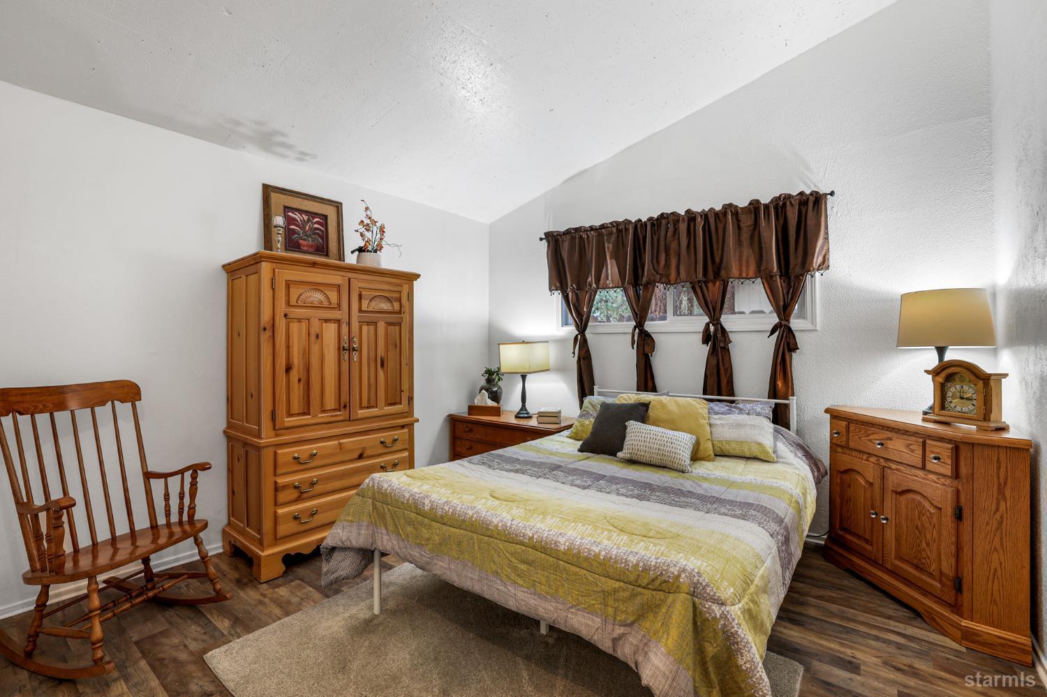 South Lake Tahoe, California, 96150, United States, 3 Bedrooms Bedrooms, ,2 BathroomsBathrooms,Residential,For Sale,2003328