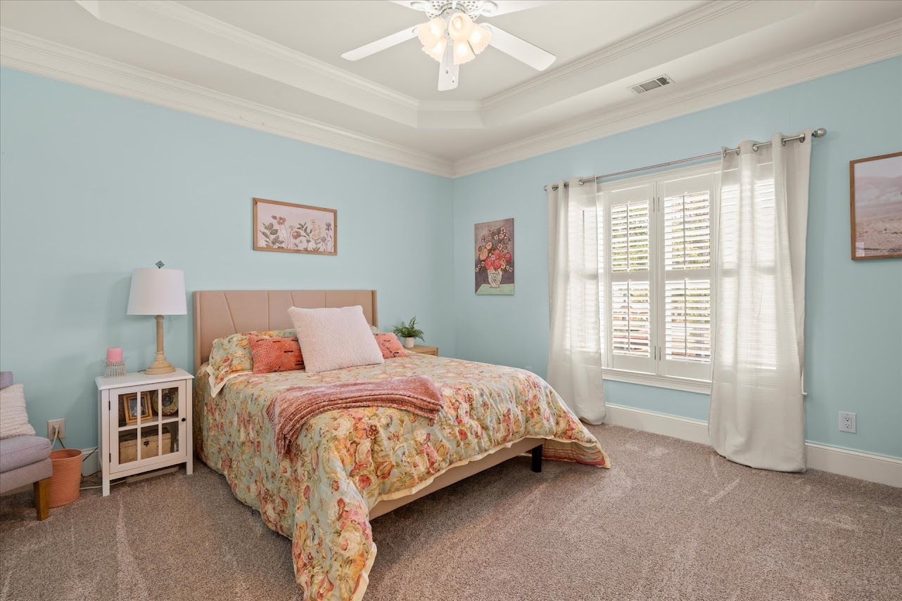 Carrollton, Georgia, 30116, United States, 6 Bedrooms Bedrooms, ,5 BathroomsBathrooms,Residential,For Sale,1893657