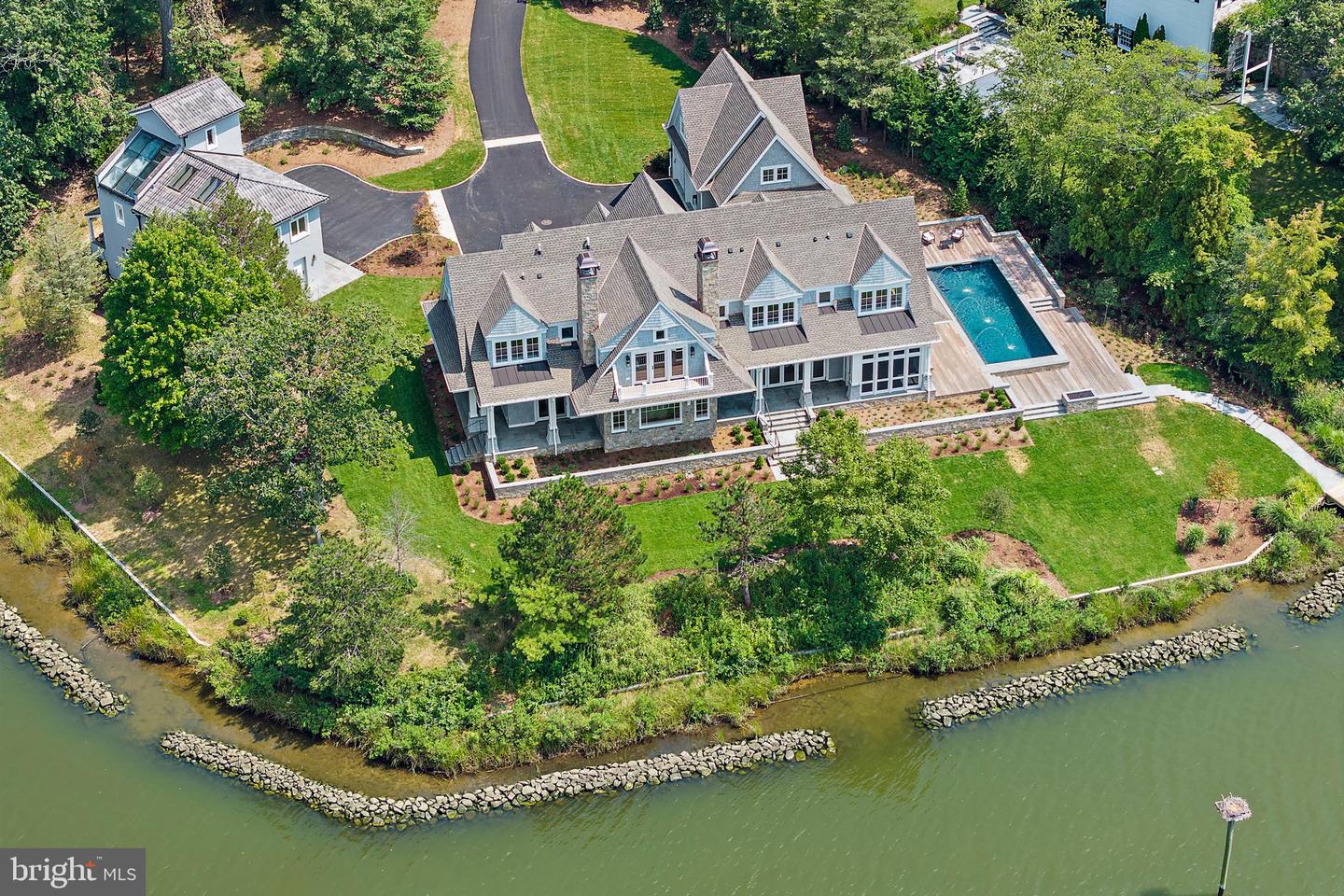 Annapolis, Maryland, 21403, United States, 4 Bedrooms Bedrooms, ,6 BathroomsBathrooms,Residential,For Sale,1940452