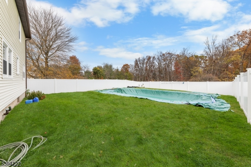 Readington Twp., New Jersey, 08889, United States, 4 Bedrooms Bedrooms, ,3 BathroomsBathrooms,Residential,For Sale,1989710