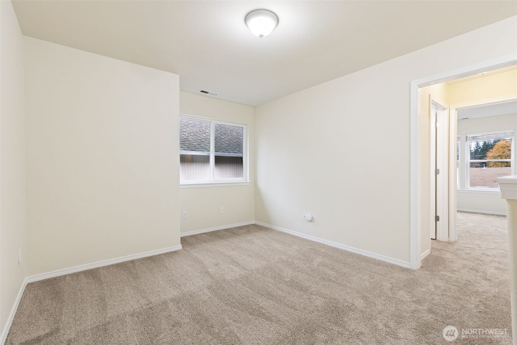 Olympia, Washington, 98502, United States, 3 Bedrooms Bedrooms, ,2 BathroomsBathrooms,Residential,For Sale,2002909