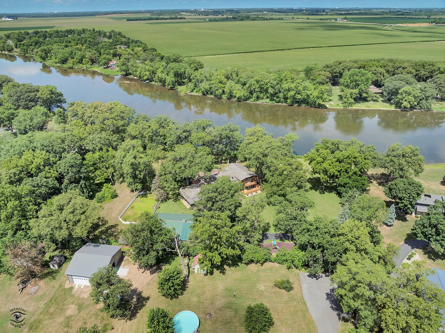 St. Anne, Illinois, 60964, United States, 4 Bedrooms Bedrooms, ,4 BathroomsBathrooms,Residential,For Sale,1901313