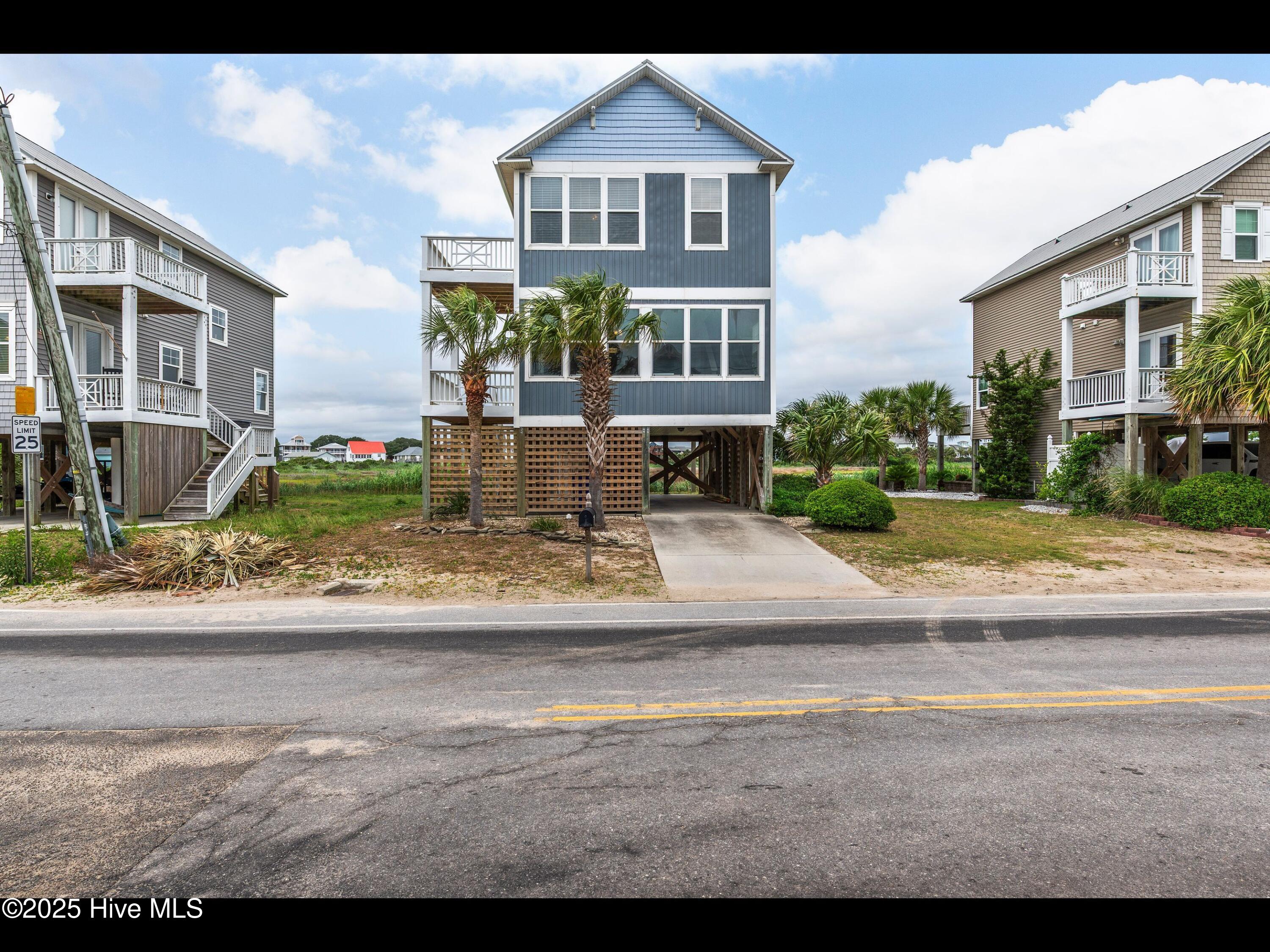 Carolina Beach, North Carolina, 28428, United States, 3 Bedrooms Bedrooms, ,3 BathroomsBathrooms,Residential,For Sale,1827738
