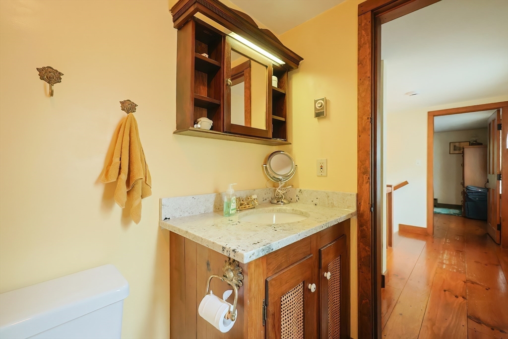 Ayer, Massachusetts, 01432, United States, 4 Bedrooms Bedrooms, ,3 BathroomsBathrooms,Residential,For Sale,1896806