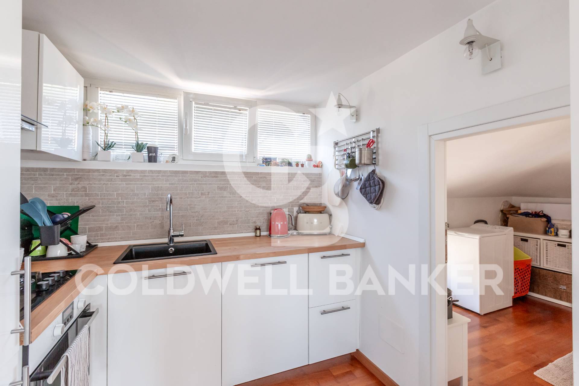 Roma, Roma, 00100, IT, 2 Bedrooms Bedrooms, ,2 BathroomsBathrooms,Residential,For Sale,1957562