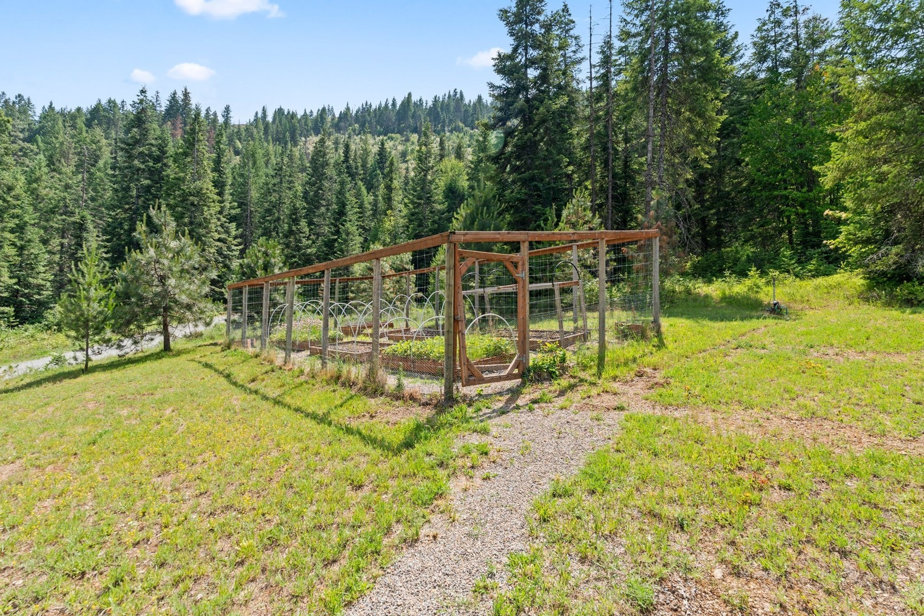  Green Home & apartment on 30 Acres - 物件實景