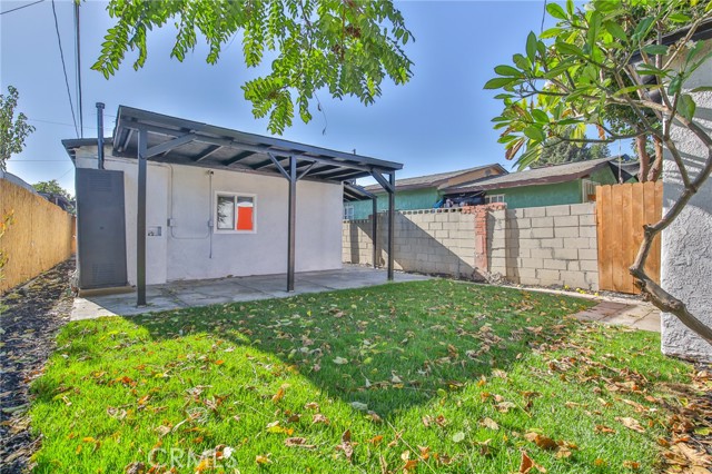 Compton, California, 90222, United States, 2 Bedrooms Bedrooms, ,2 BathroomsBathrooms,Residential,For Sale,1881655
