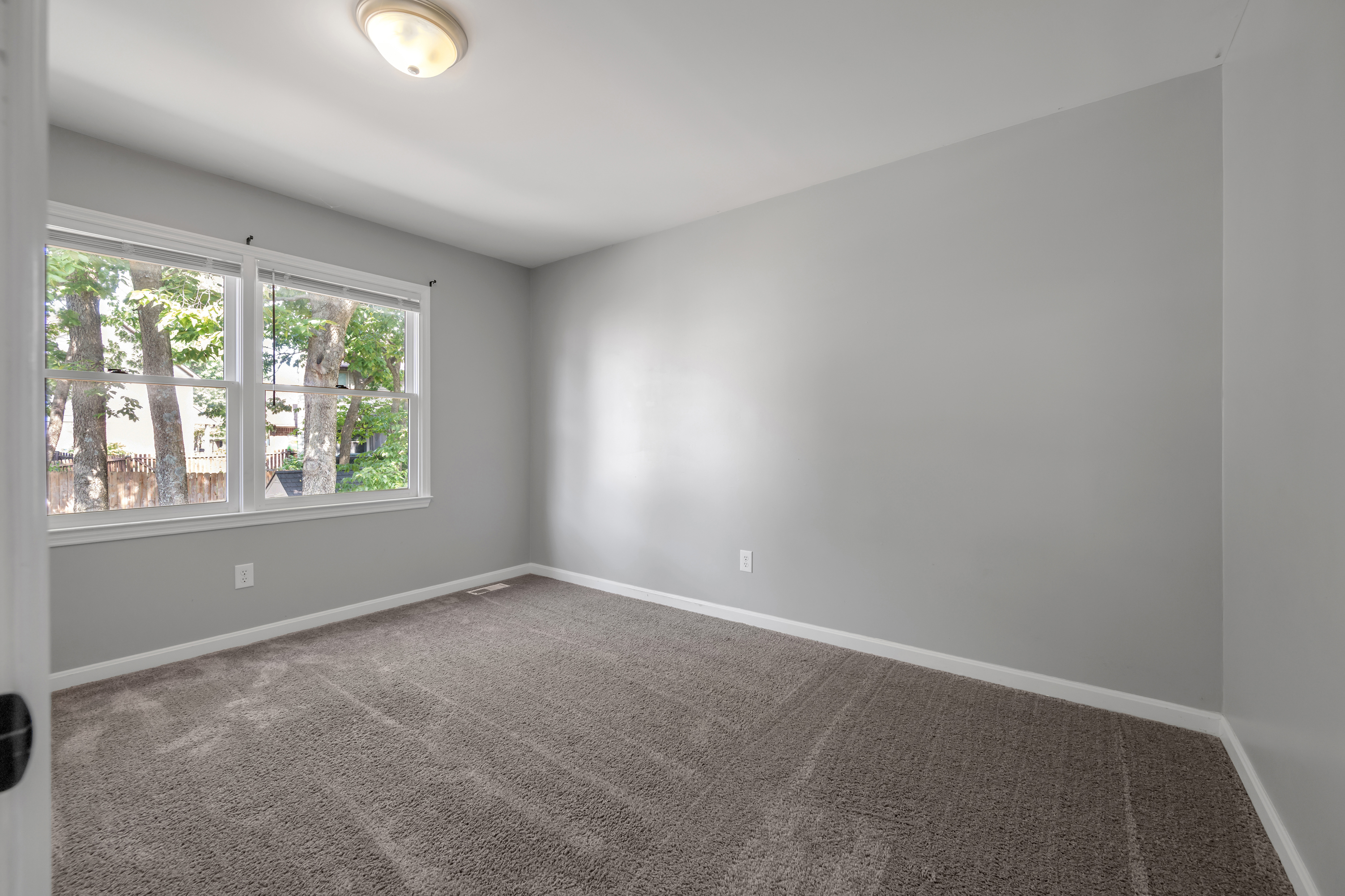  4688 Spring Creek Drive - 物件實景