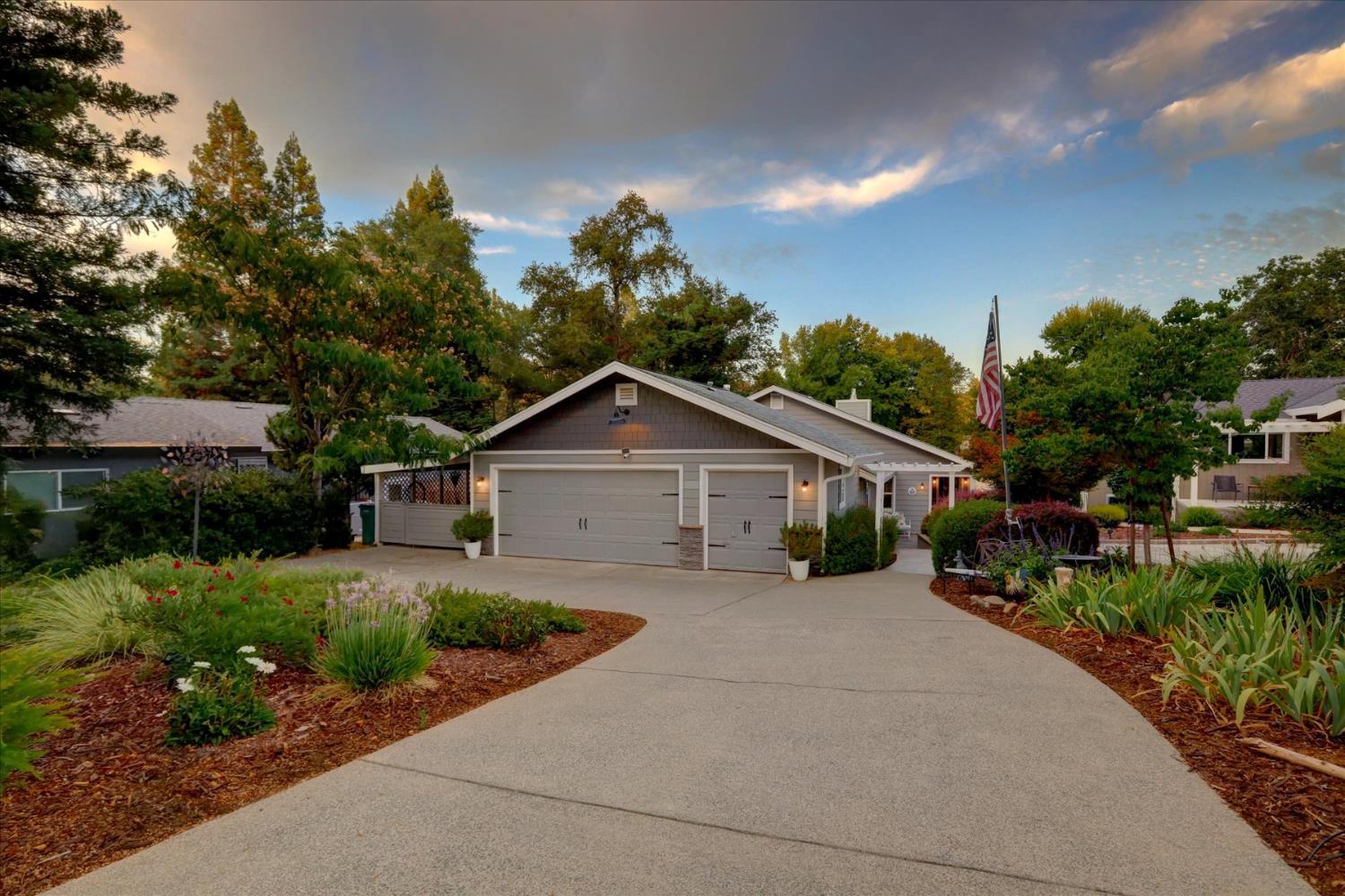 Auburn, California, 95602, United States, 3 Bedrooms Bedrooms, ,3 BathroomsBathrooms,Residential,For Sale,1904387