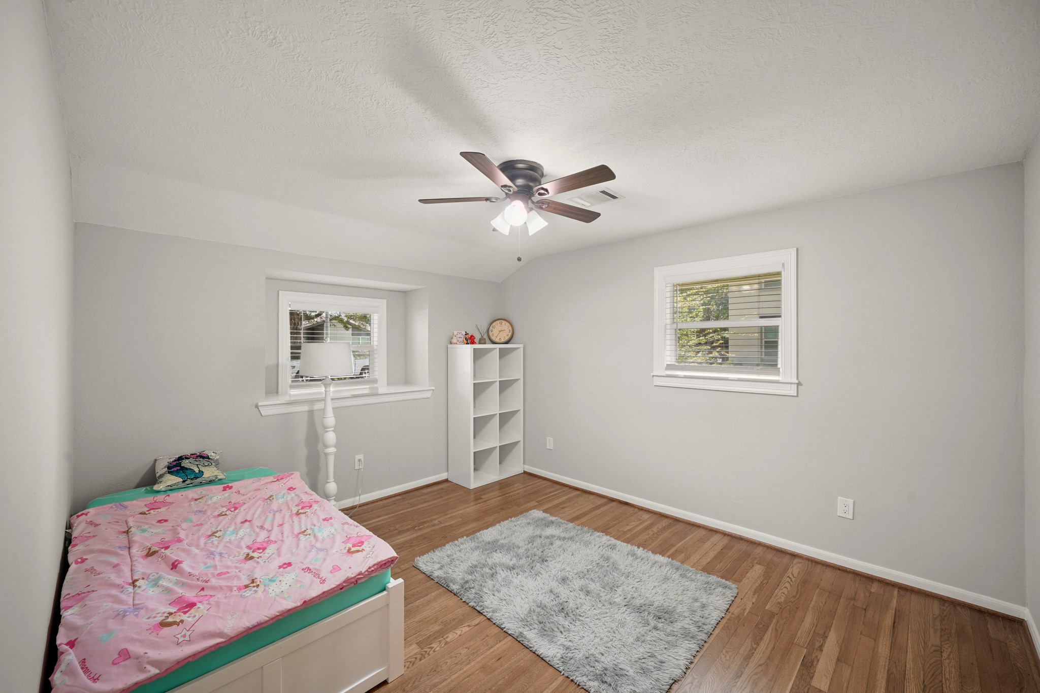 Houston, Texas, 77096, United States, 4 Bedrooms Bedrooms, ,3 BathroomsBathrooms,Residential,For Sale,1901222