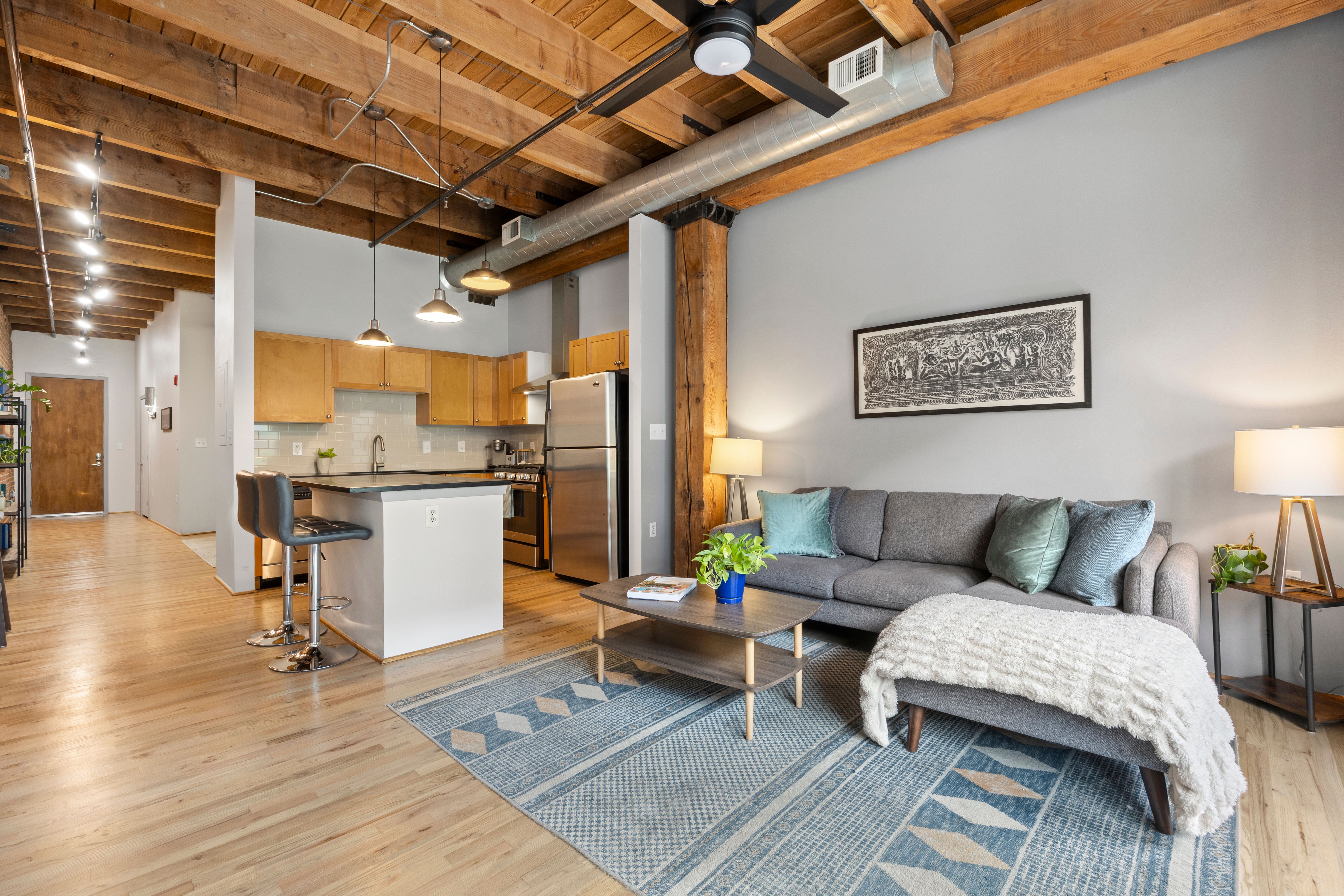  Historic WaterTower Loft with Modern Updates - 物件實景