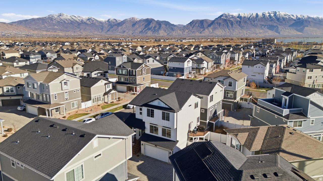 Saratoga Springs, Utah, 84045, United States, 3 Bedrooms Bedrooms, ,3 BathroomsBathrooms,Residential,For Sale,2000847